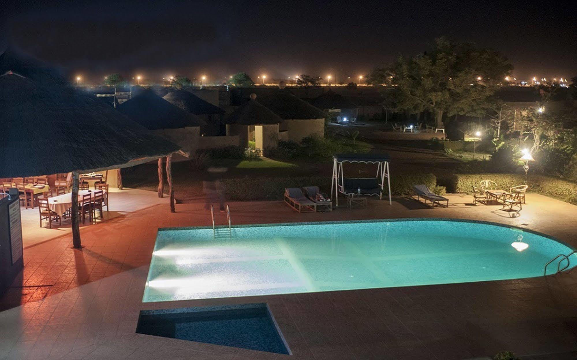 Le Grand Calao Hotel Ouagadougou Buitenkant foto