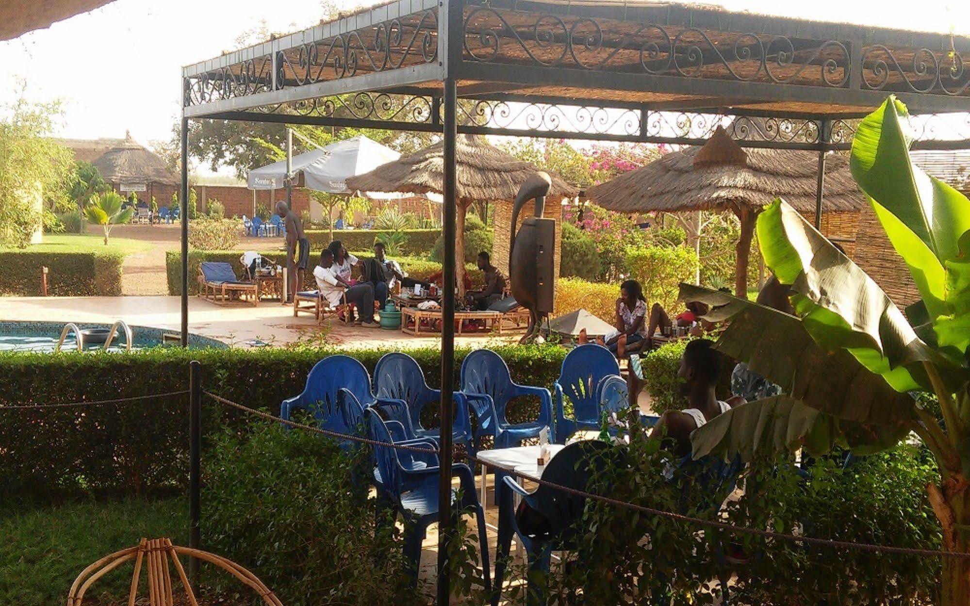 Le Grand Calao Hotel Ouagadougou Buitenkant foto